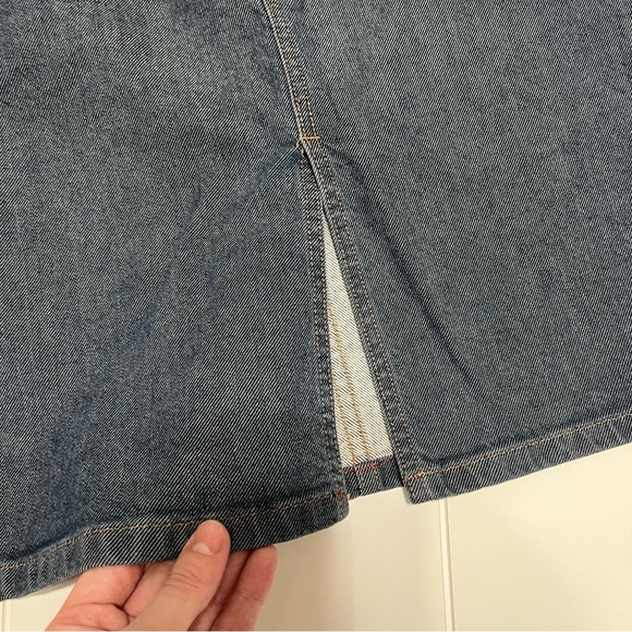 J. Crew Knee Length Denim Pencil Skirt Sz 4 - Picture 8 of 8